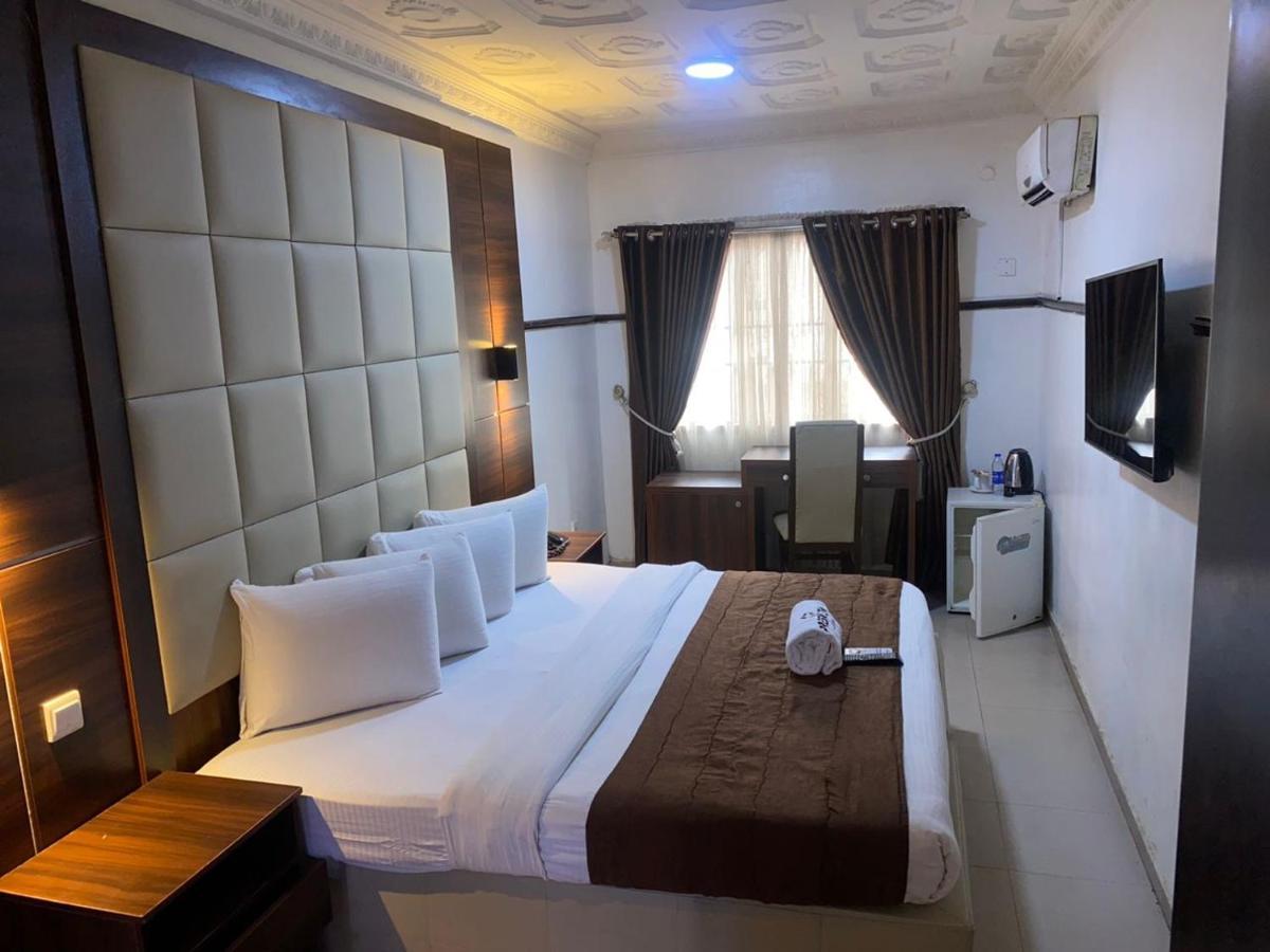 Presken Hotel @Villa Ikeja Dış mekan fotoğraf
