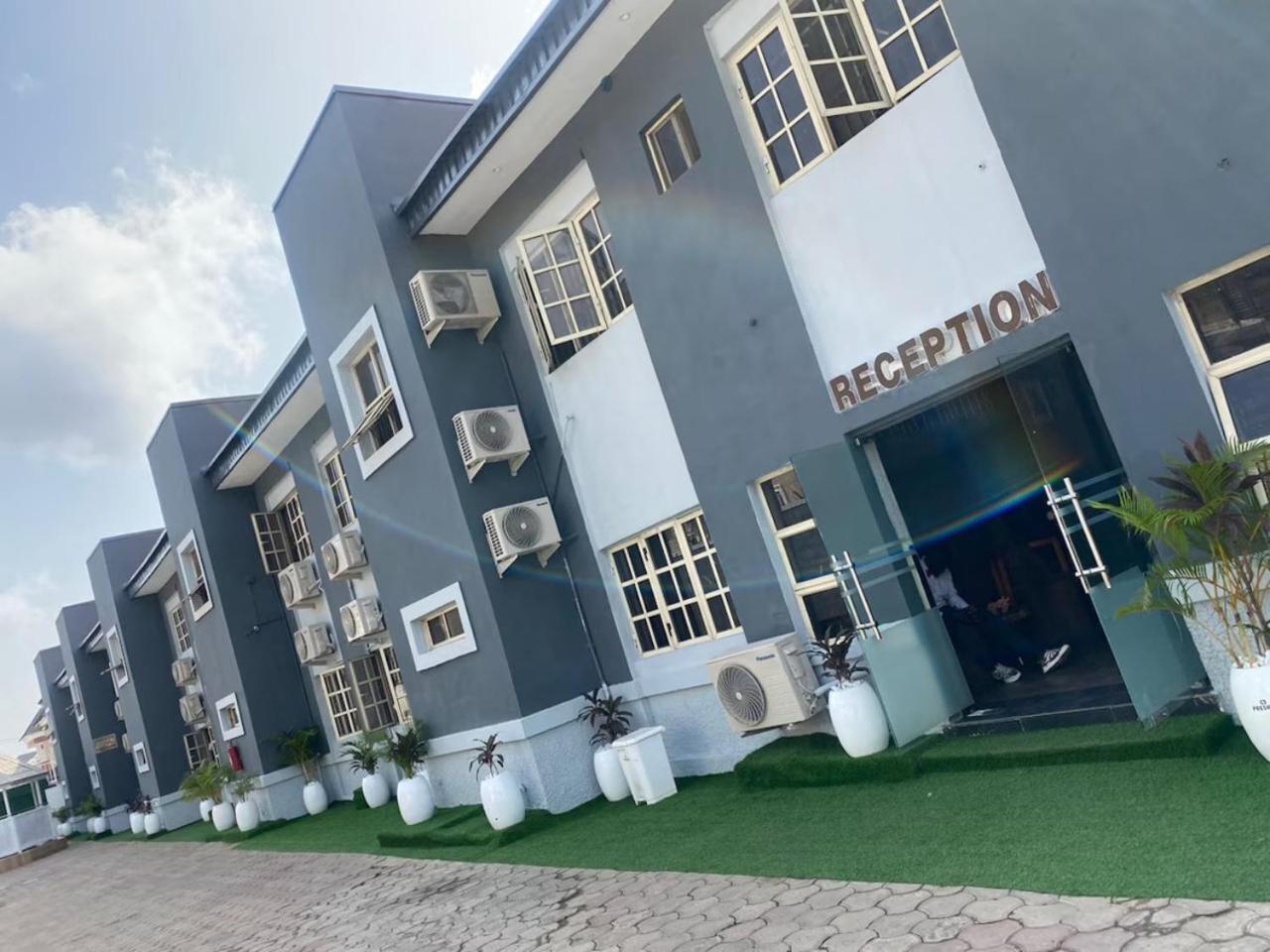 Presken Hotel @Villa Ikeja Dış mekan fotoğraf